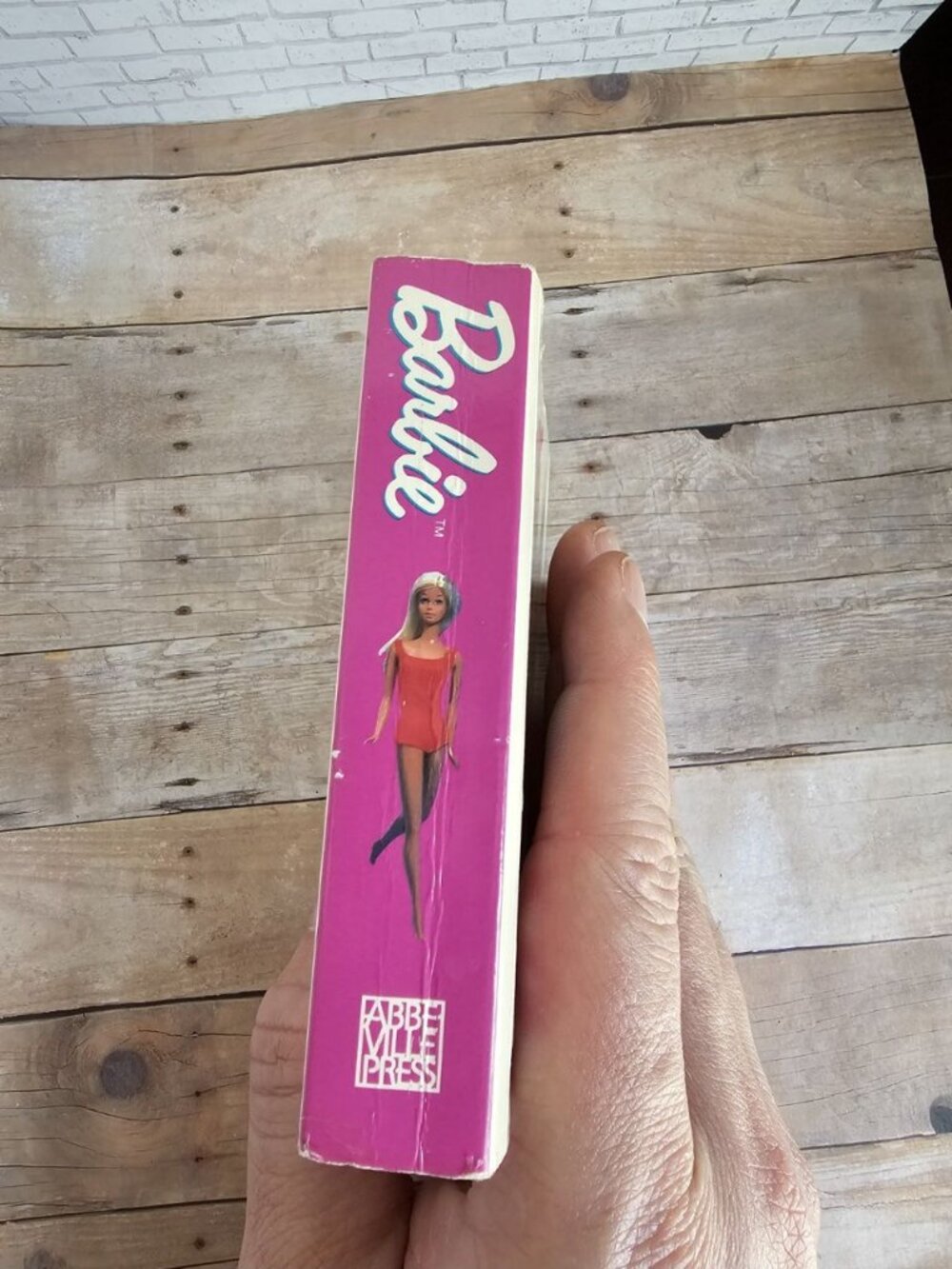 Vintage 1994 Barbie In Fashion Tiny Folio Mini Book Laura Jacobs 300 Outfits - Picture 2 of 9